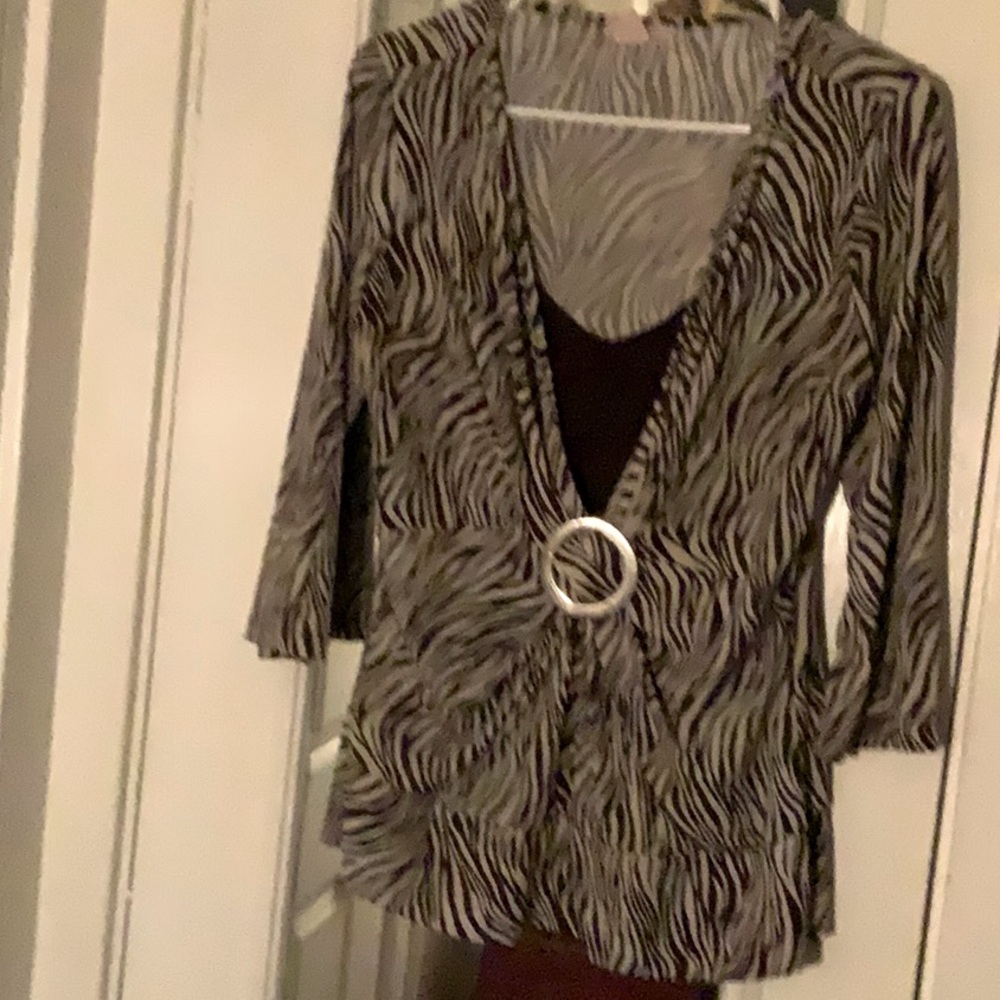 Size Lg Animal Print Top